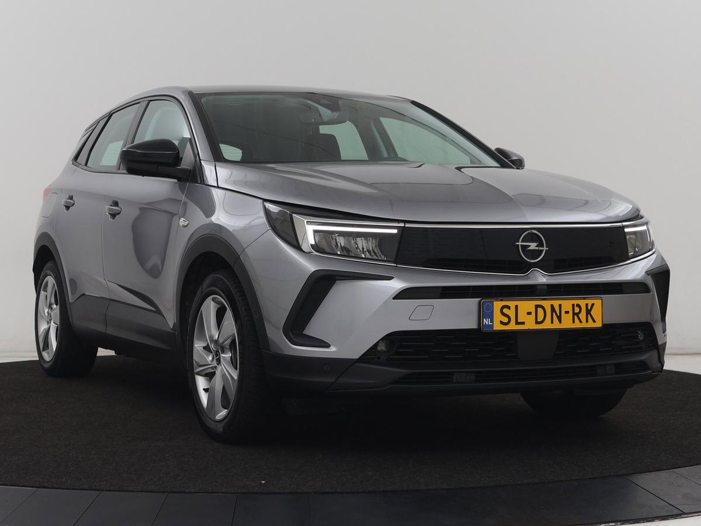 Opel Grandland X 1.6 Turbo Hybrid Elegance | SOH 96% | Leder | Adaptive cruise | Trekhaak | Stuurverwarming | Carplay | Navigatie | Full LED | Camera | Climate control | PHEV | Plug In