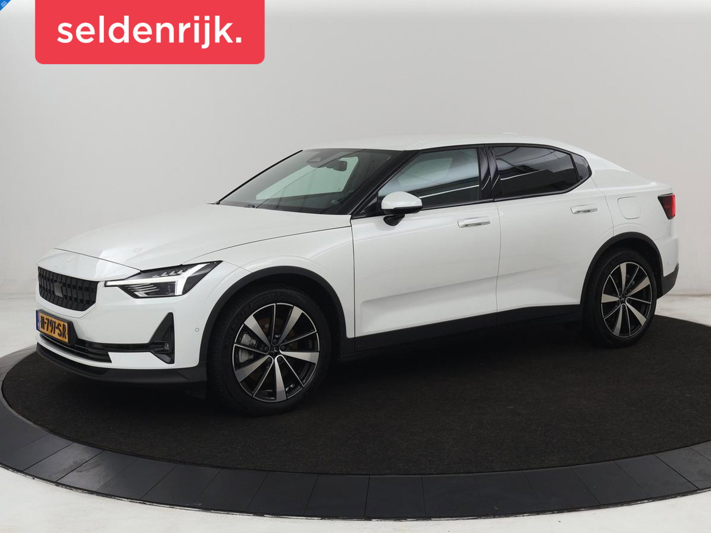 Polestar 2 Long Range Single Motor 78 kWh | Stoelverwarming | 360 Camera | Adaptive cruise | Park Assist | Carplay | Full LED | Keyless | Full LED | Navigatie