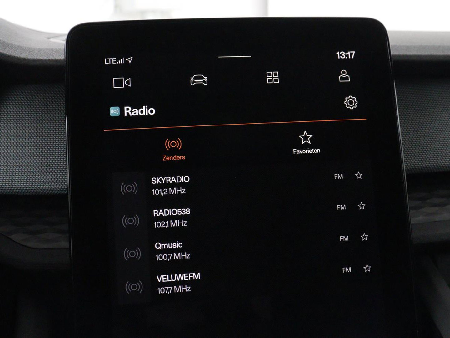 Polestar 2 Long Range Single Motor 78 kWh | Stoelverwarming | 360 Camera | Adaptive cruise | Park Assist | Carplay | Full LED | Keyless | Full LED | Navigatie