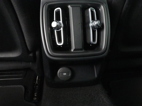 Polestar 2 Long Range Single Motor 78 kWh | Stoelverwarming | 360 Camera | Adaptive cruise | Park Assist | Carplay | Full LED | Keyless | Full LED | Navigatie