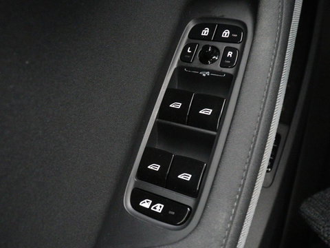 Polestar 2 Long Range Single Motor 78 kWh | Stoelverwarming | 360 Camera | Adaptive cruise | Park Assist | Carplay | Full LED | Keyless | Full LED | Navigatie