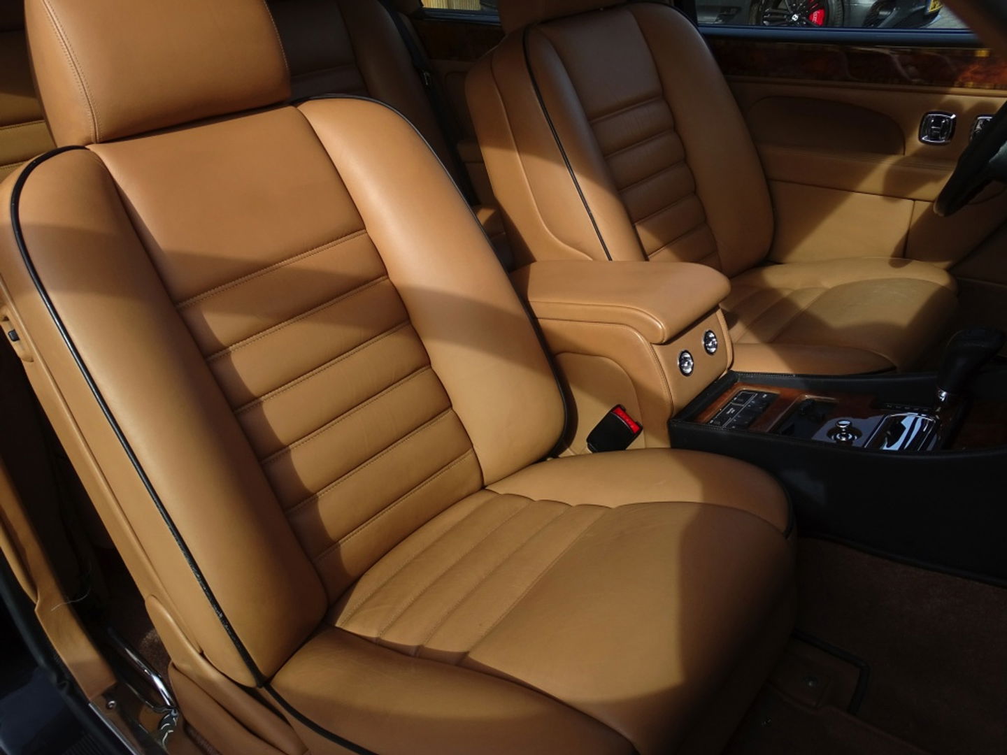 Bentley Continental 6.8 R V8 Turbo coupe / collectors item