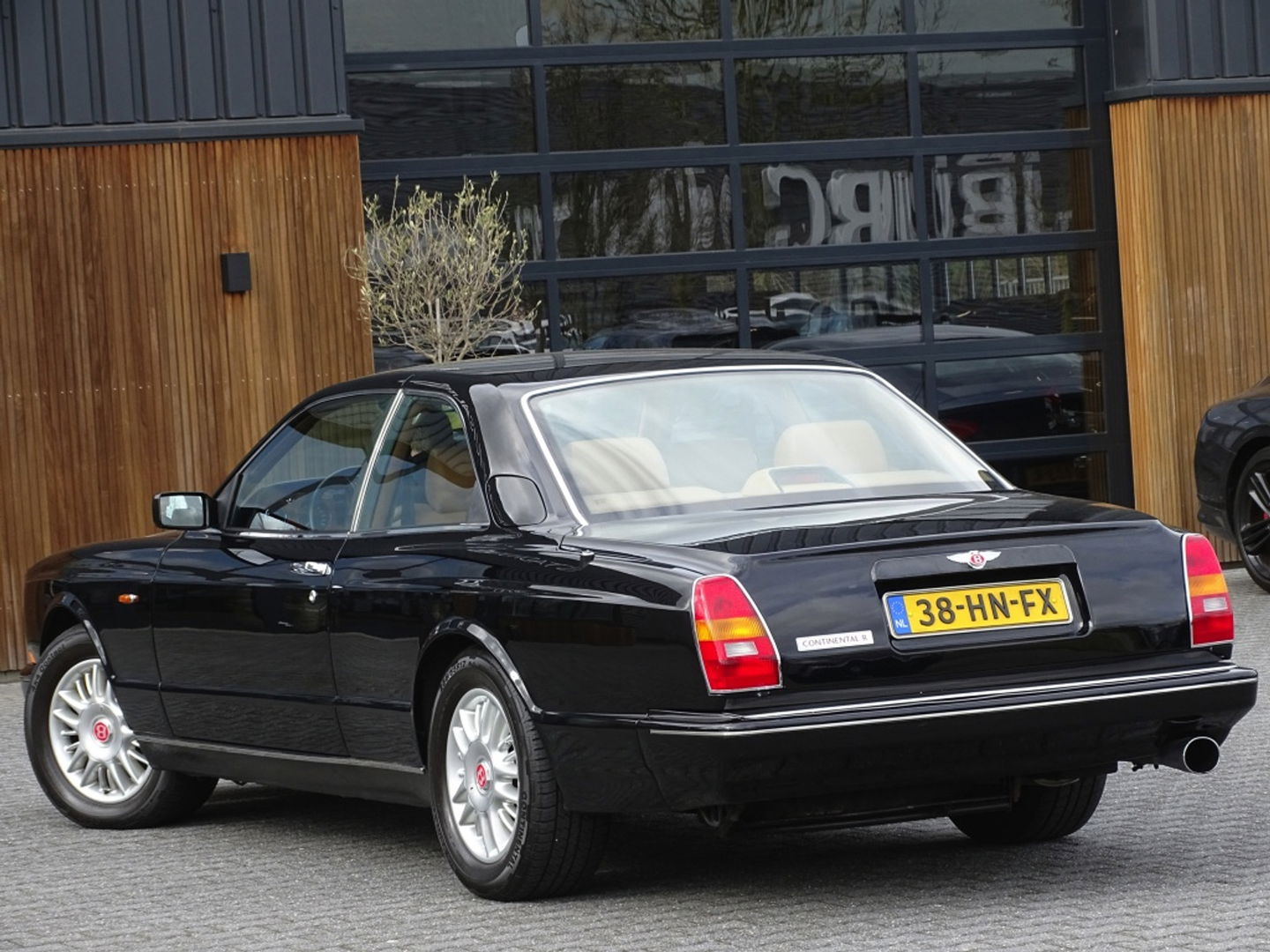 Bentley Continental 6.8 R V8 Turbo coupe / collectors item