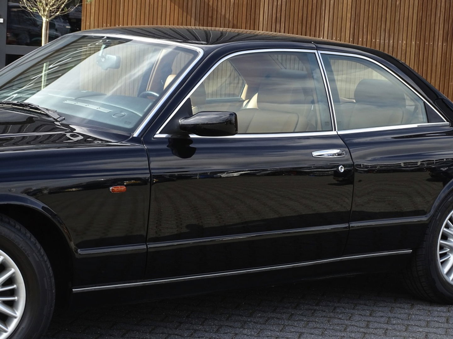 Bentley Continental 6.8 R V8 Turbo coupe / collectors item