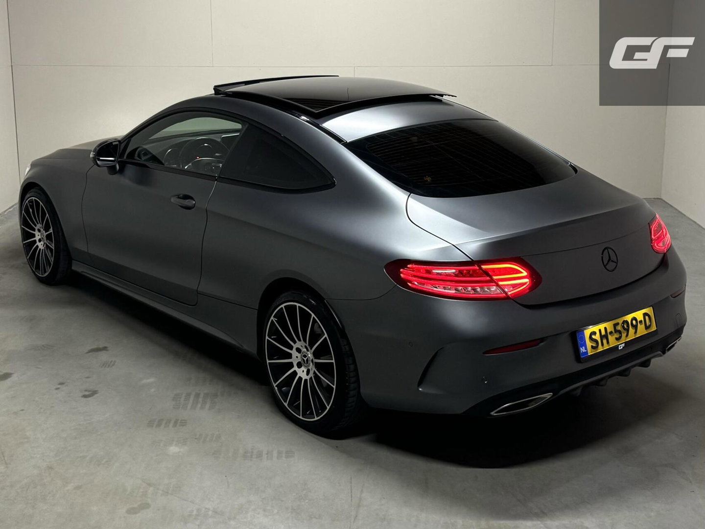 Mercedes-Benz C-Klasse Coupé AMG Pano Magnogrey Camera Cruise NAP