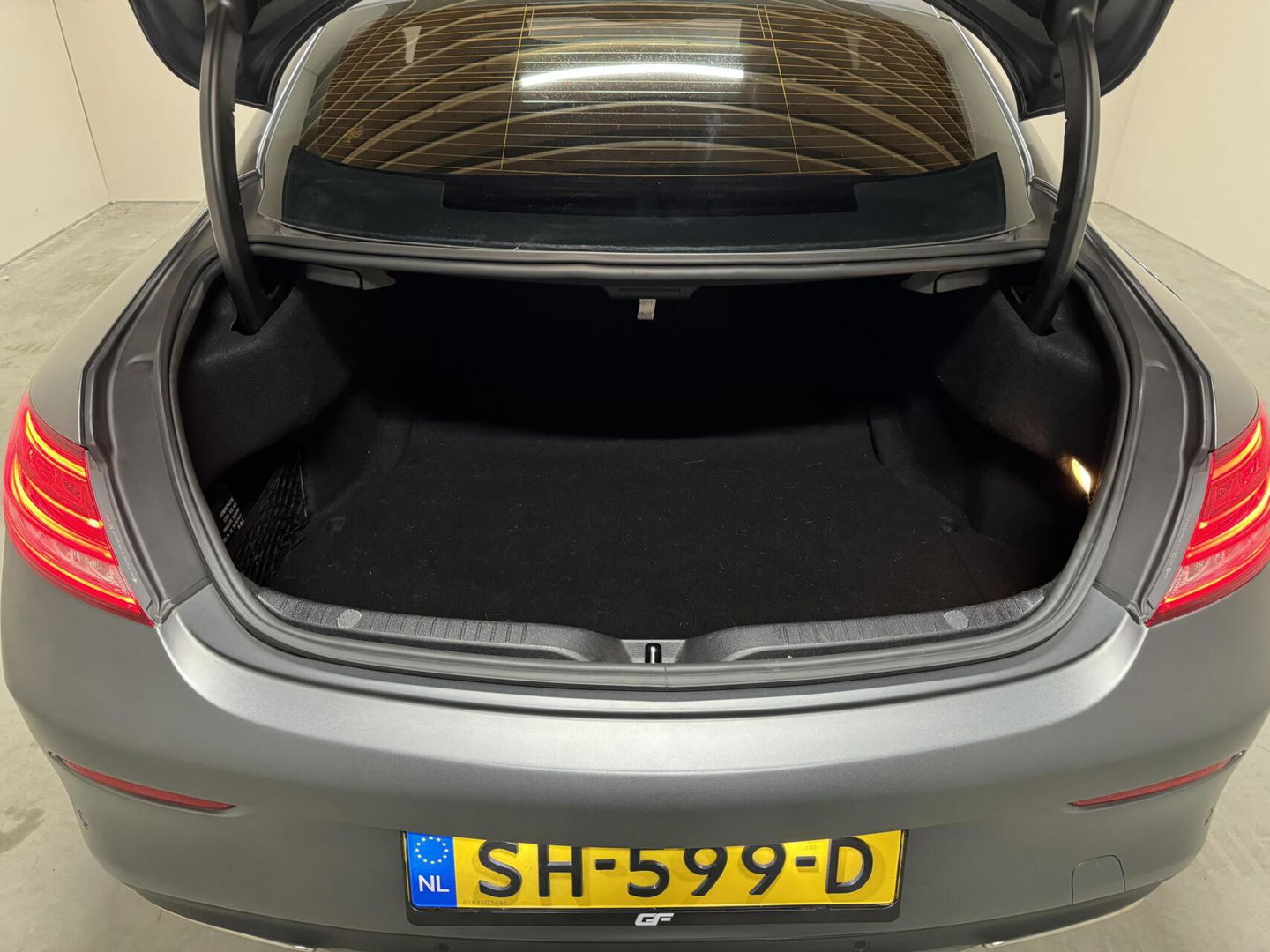 Mercedes-Benz C-Klasse Coupé AMG Pano Magnogrey Camera Cruise NAP