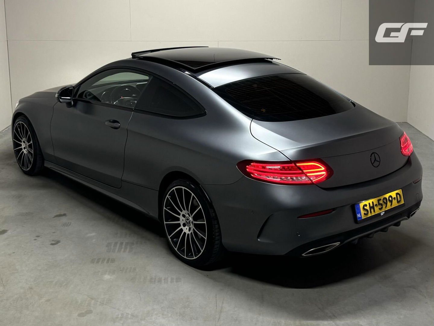 Mercedes-Benz C-Klasse Coupé AMG Pano Magnogrey Camera Cruise NAP