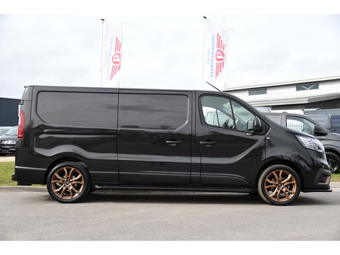 Renault Trafic 2.0 dCi 150 T30 L2H1 PB Edition Camera, Cruise, Carplay, LED, 150pk, Leder, Trekhaak, Automaat, Multimedia, Uniek!