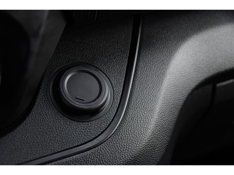 Renault Trafic 2.0 dCi 150 T30 L2H1 PB Edition Camera, Cruise, Carplay, LED, 150pk, Leder, Trekhaak, Automaat, Multimedia, Uniek!