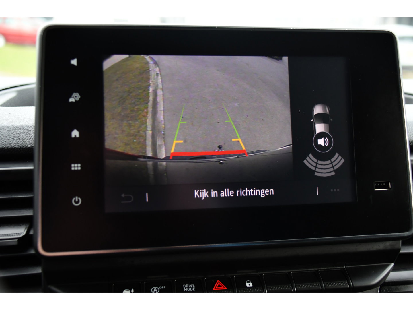 Renault Trafic 2.0 dCi 150 T30 L2H1 PB Edition Camera, Cruise, Carplay, LED, 150pk, Leder, Trekhaak, Automaat, Multimedia, Uniek!