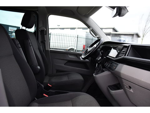 Volkswagen Transporter 2.0 TDI L2H1 30 DC Bulli Virtual, Adaptieve Cruise, Camera, Carplay, LED, Elektrische deur, Standkachel, Stoelverwarming, Trekhaak, Uniek!