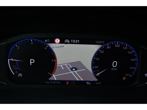 Volkswagen Transporter 2.0 TDI L2H1 30 DC Bulli Virtual, Adaptieve Cruise, Camera, Carplay, LED, Elektrische deur, Standkachel, Stoelverwarming, Trekhaak, Uniek!