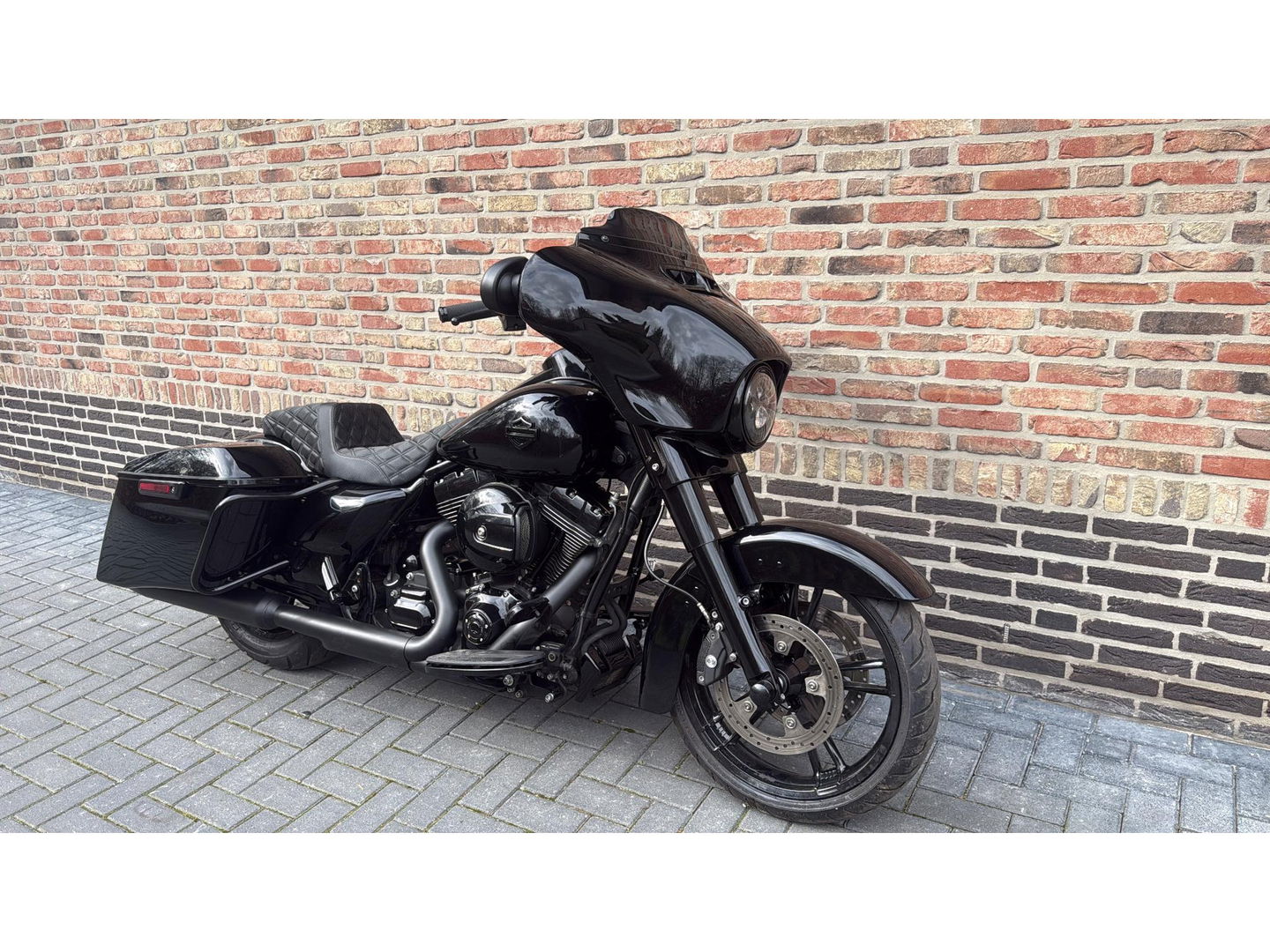 Harley Davidson 103 FLHX Street Glide CVO Blackout Streetglide