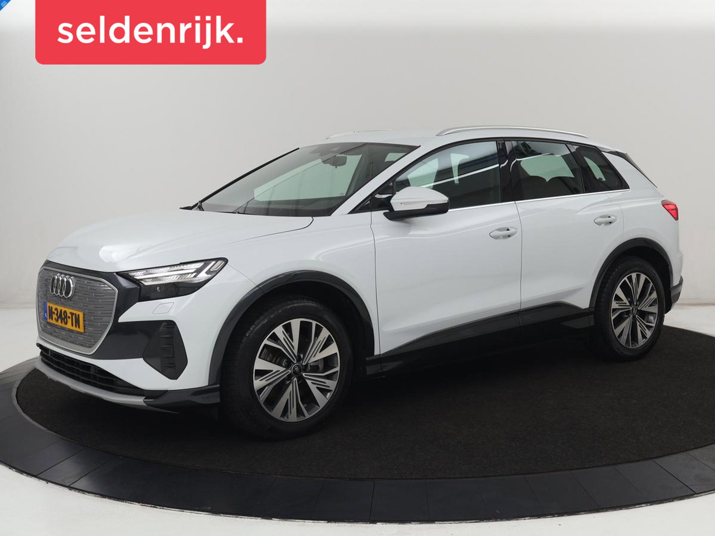 Audi Q4 e-tron 40 Advanced edition 77 kWh | SOH 94% | Stoelverwarming | Matrix LED | Carplay | Virtual Cockpit | 19'' | Parkeerhulp | Navigatie | Audi Sound | Climate control | DAB | Cruise control