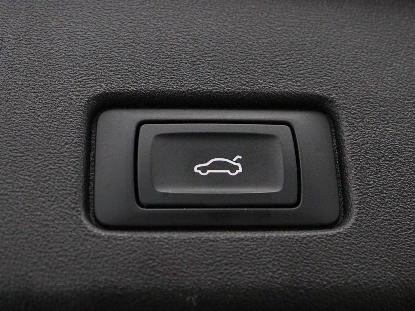 Audi Q4 e-tron 40 Advanced edition 77 kWh | SOH 94% | Stoelverwarming | Matrix LED | Carplay | Virtual Cockpit | 19'' | Parkeerhulp | Navigatie | Audi Sound | Climate control | DAB | Cruise control