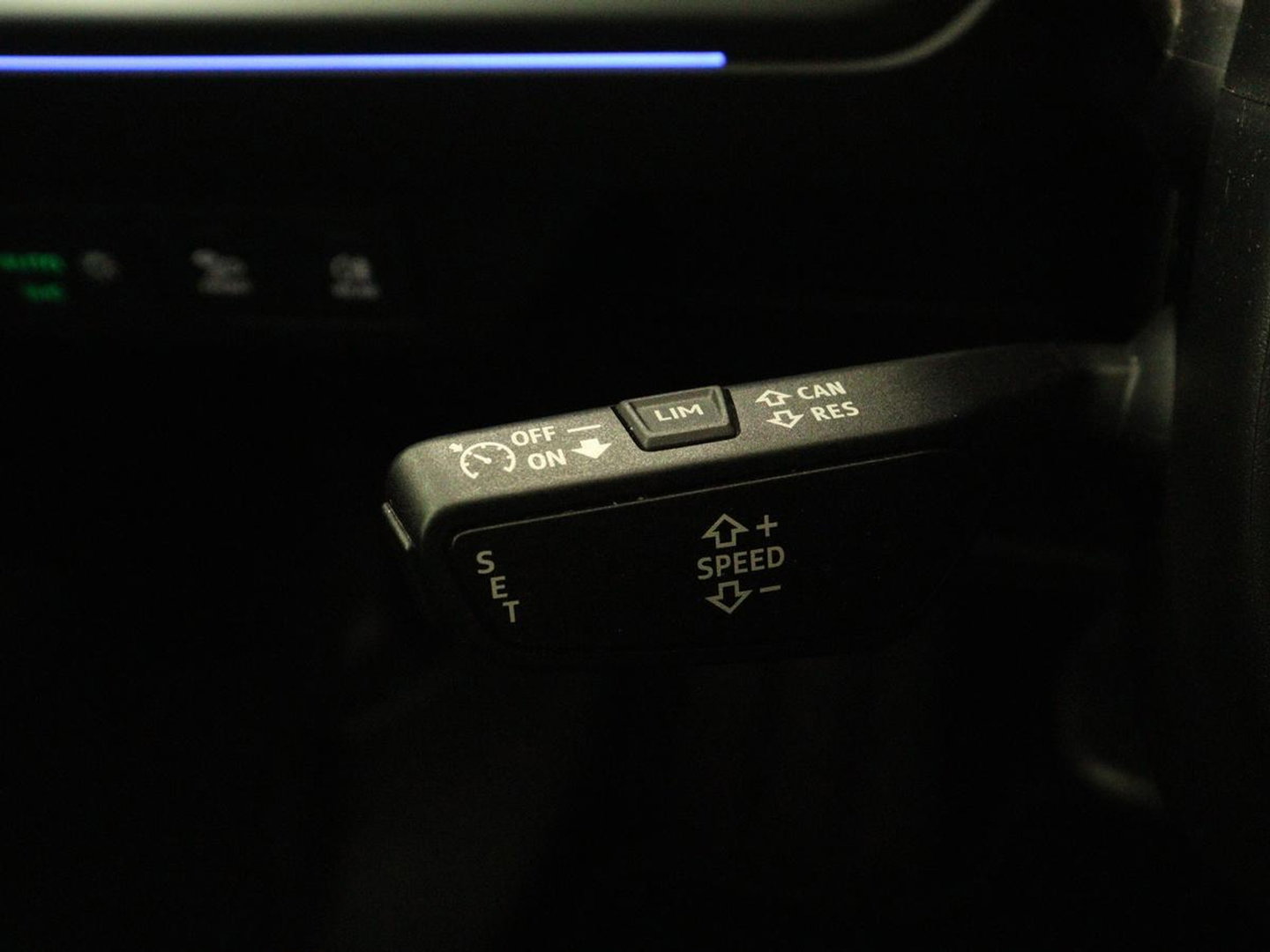 Audi Q4 e-tron 40 Advanced edition 77 kWh | SOH 94% | Stoelverwarming | Matrix LED | Carplay | Virtual Cockpit | 19'' | Parkeerhulp | Navigatie | Audi Sound | Climate control | DAB | Cruise control