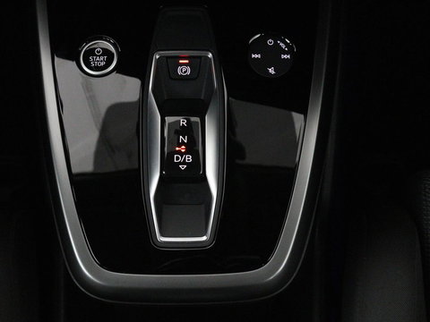 Audi Q4 e-tron 40 Advanced edition 77 kWh | SOH 94% | Stoelverwarming | Matrix LED | Carplay | Virtual Cockpit | 19'' | Parkeerhulp | Navigatie | Audi Sound | Climate control | DAB | Cruise control