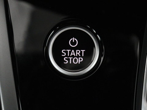 Audi Q4 e-tron 40 Advanced edition 77 kWh | SOH 94% | Stoelverwarming | Matrix LED | Carplay | Virtual Cockpit | 19'' | Parkeerhulp | Navigatie | Audi Sound | Climate control | DAB | Cruise control