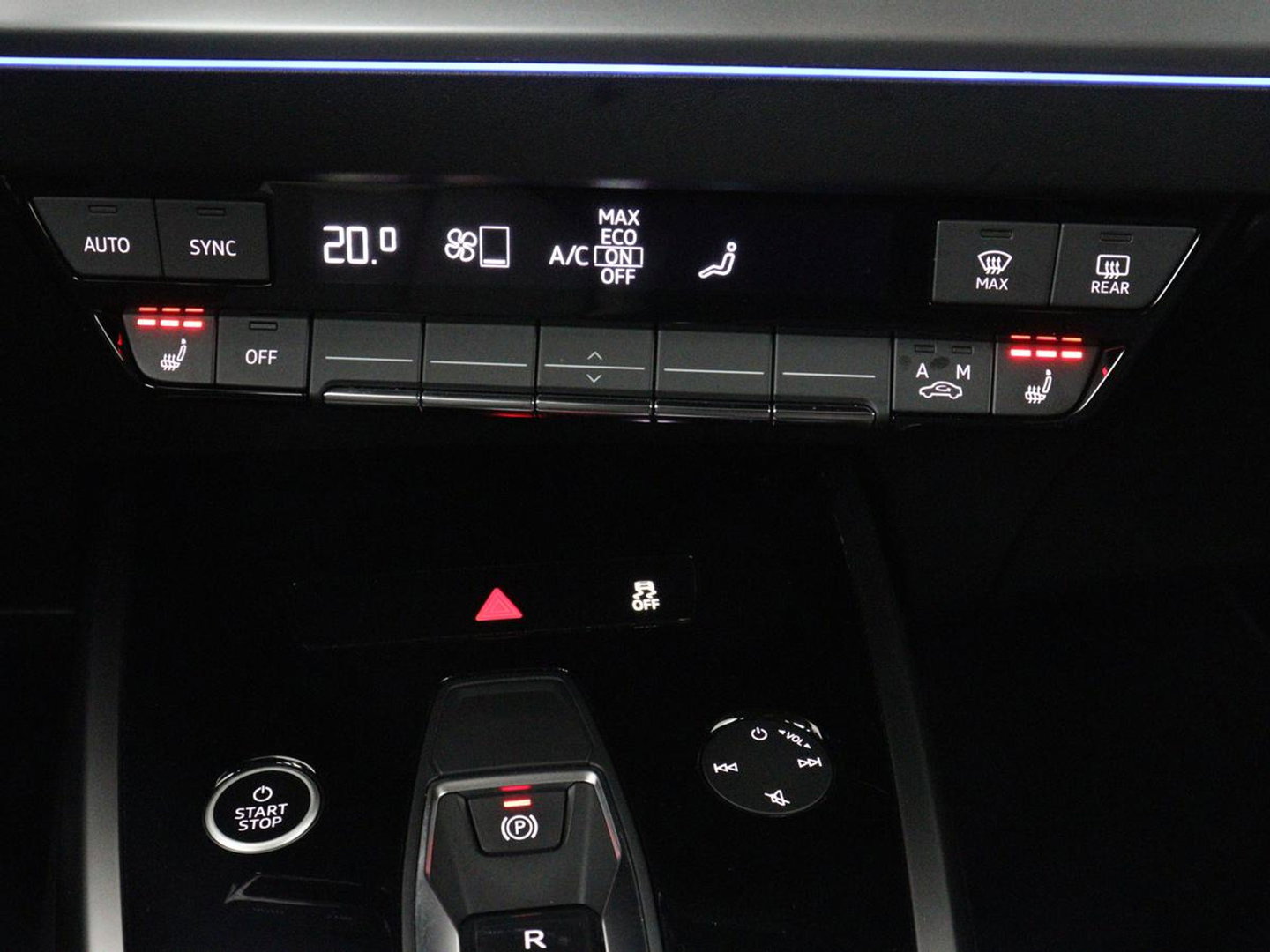 Audi Q4 e-tron 40 Advanced edition 77 kWh | SOH 94% | Stoelverwarming | Matrix LED | Carplay | Virtual Cockpit | 19'' | Parkeerhulp | Navigatie | Audi Sound | Climate control | DAB | Cruise control