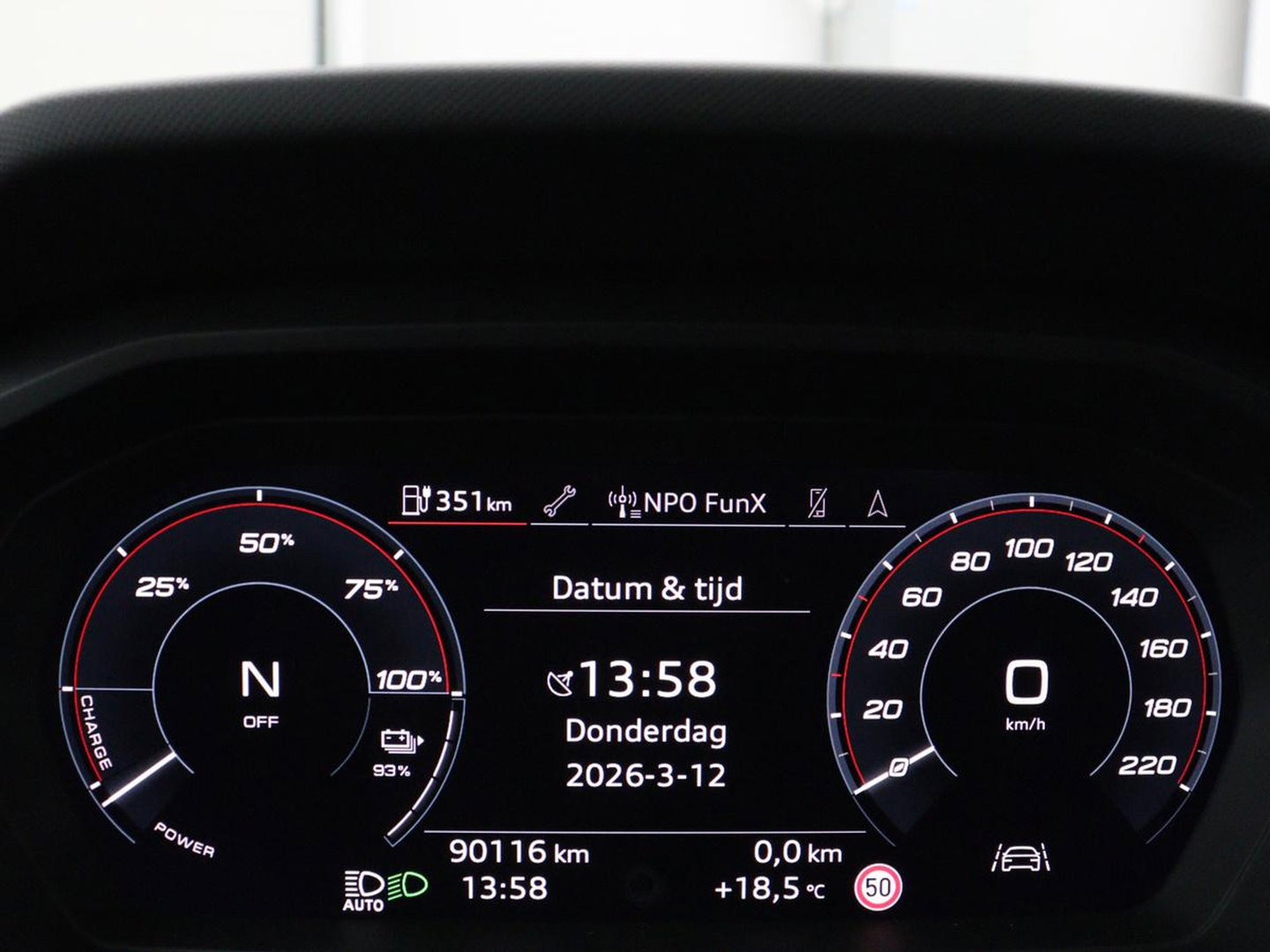 Audi Q4 e-tron 40 Advanced edition 77 kWh | SOH 94% | Stoelverwarming | Matrix LED | Carplay | Virtual Cockpit | 19'' | Parkeerhulp | Navigatie | Audi Sound | Climate control | DAB | Cruise control