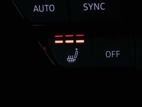 Audi Q4 e-tron 40 Advanced edition 77 kWh | SOH 94% | Stoelverwarming | Matrix LED | Carplay | Virtual Cockpit | 19'' | Parkeerhulp | Navigatie | Audi Sound | Climate control | DAB | Cruise control