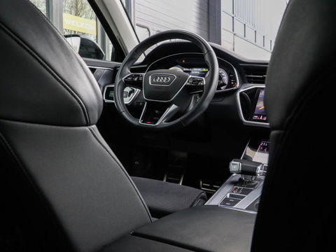 Audi A6 Avant 55 TFSIe Quattro S Line Competition 367pk ACC Pano Trekhaak Headup 360 Cam
