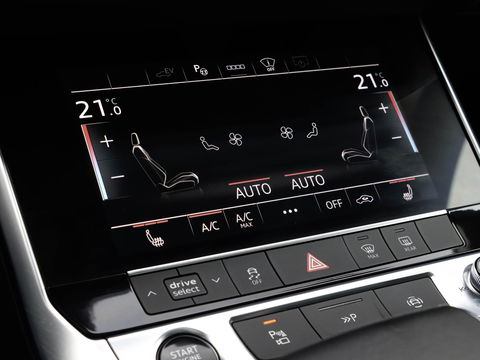 Audi A6 Avant 55 TFSIe Quattro S Line Competition 367pk ACC Pano Trekhaak Headup 360 Cam