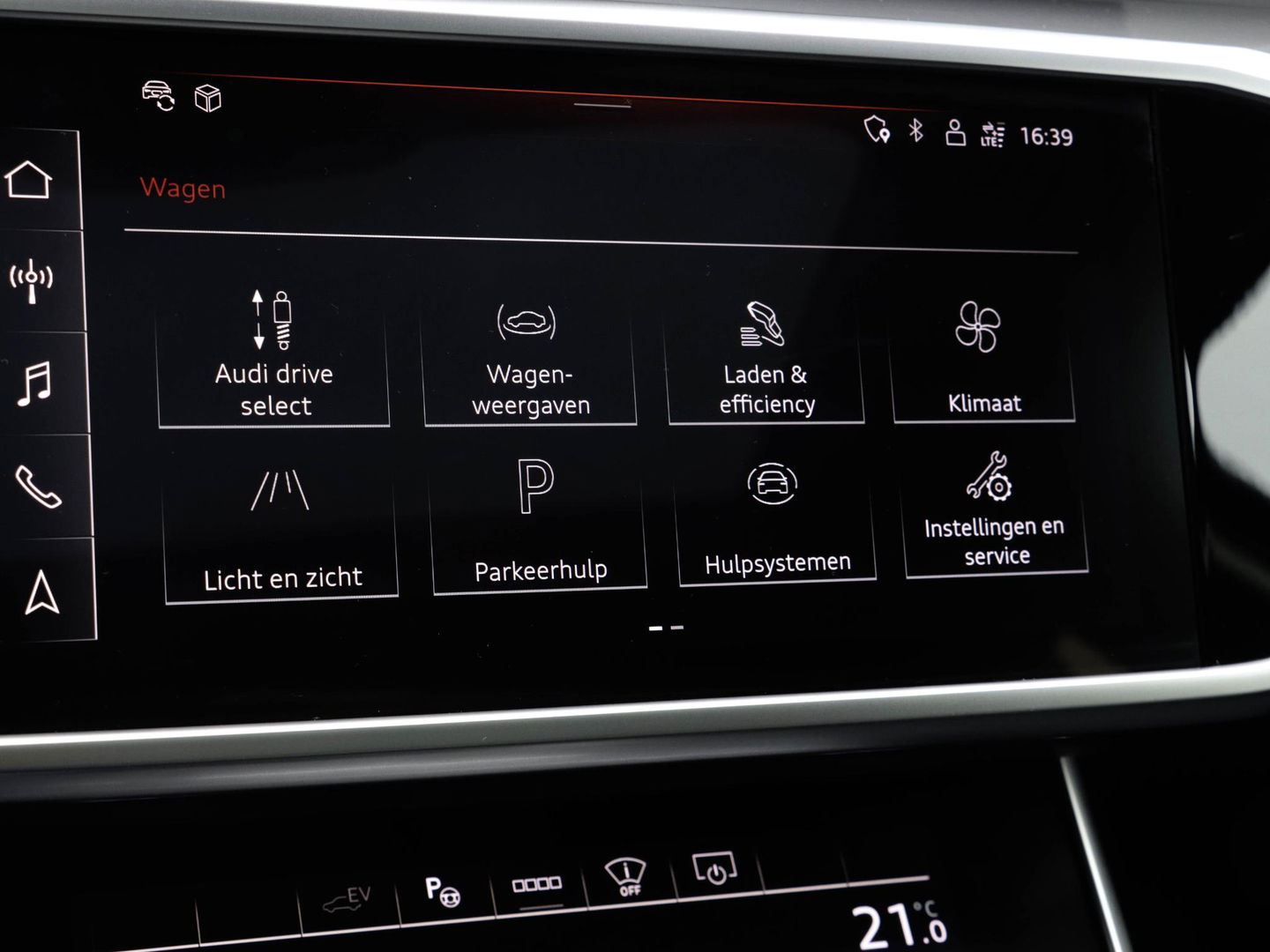 Audi A6 Avant 55 TFSIe Quattro S Line Competition 367pk ACC Pano Trekhaak Headup 360 Cam