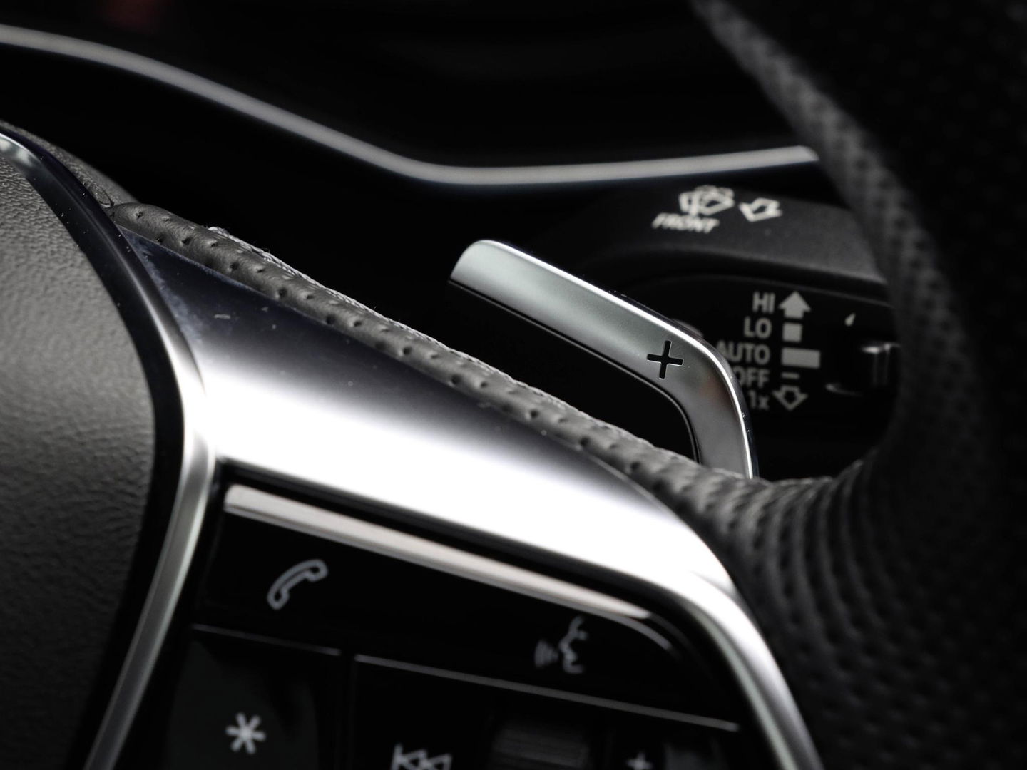 Audi A6 Avant 55 TFSIe Quattro S Line Competition 367pk ACC Pano Trekhaak Headup 360 Cam