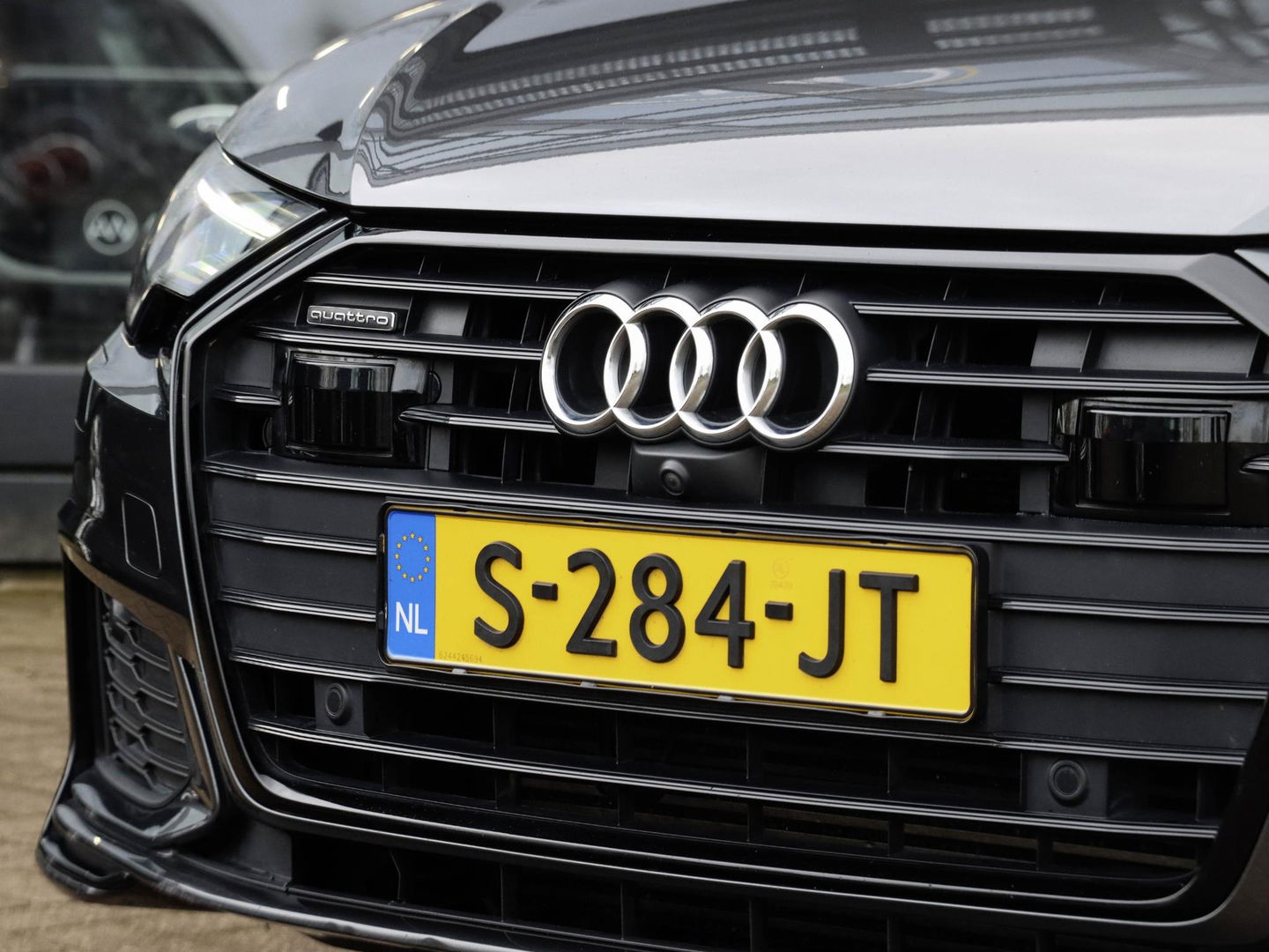 Audi A6 Avant 55 TFSIe Quattro S Line Competition 367pk ACC Pano Trekhaak Headup 360 Cam