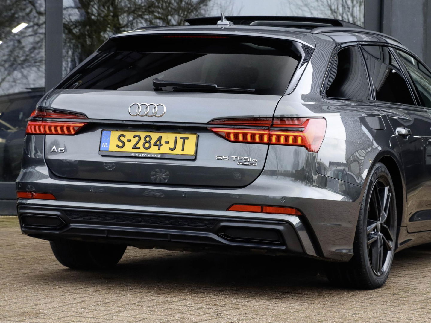 Audi A6 Avant 55 TFSIe Quattro S Line Competition 367pk ACC Pano Trekhaak Headup 360 Cam