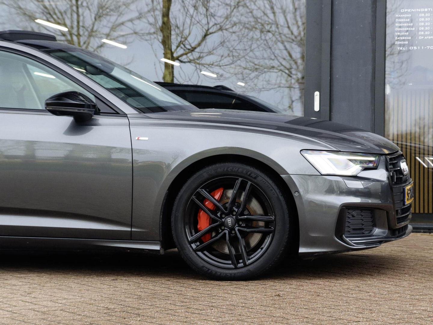 Audi A6 Avant 55 TFSIe Quattro S Line Competition 367pk ACC Pano Trekhaak Headup 360 Cam