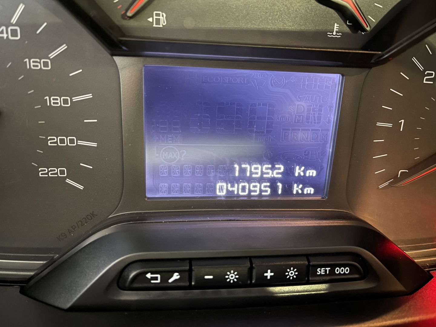 Peugeot Partner 1.5 BlueHDI Premium / vaste prijs rijklaar € 12.950 ex btw / euro 6 / bpm vrij / lease vanaf € 218 / airco / cruise / imperial / laadruimte ventilatie !