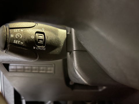 Peugeot Partner 1.5 BlueHDI Premium / vaste prijs rijklaar € 12.950 ex btw / euro 6 / bpm vrij / lease vanaf € 218 / airco / cruise / imperial / laadruimte ventilatie !