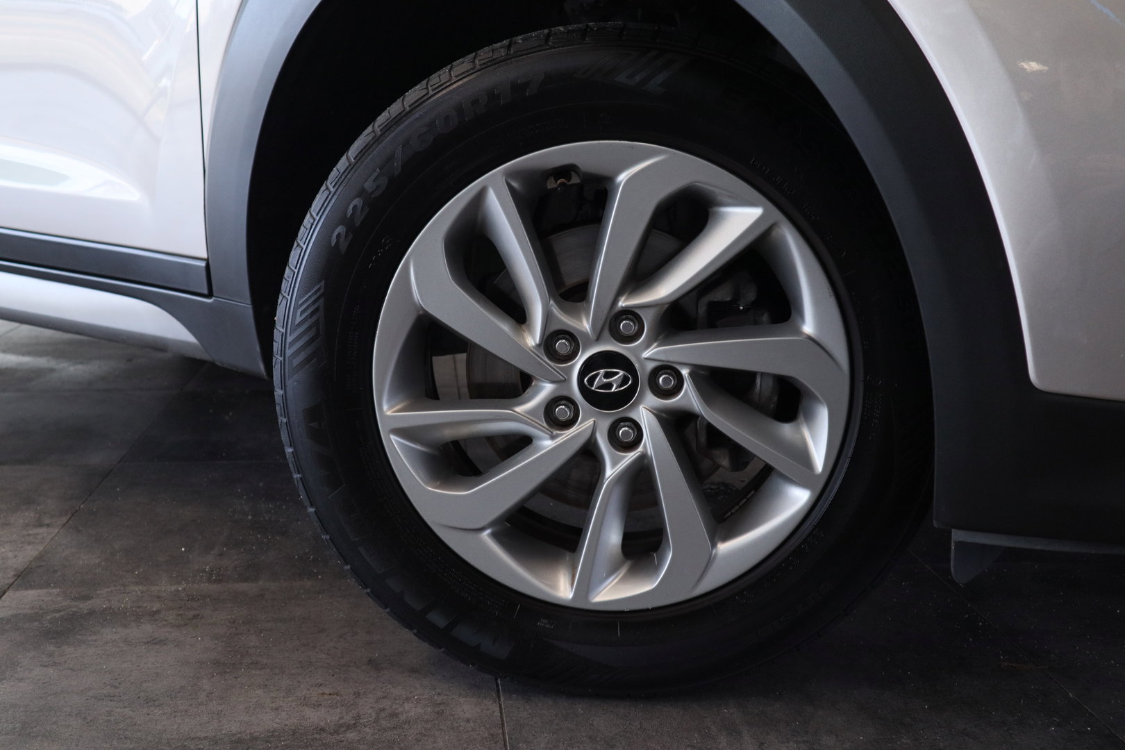 Hyundai Tucson 1.6 GDi Comfort Navi ECC PDC Camera Lane Assist