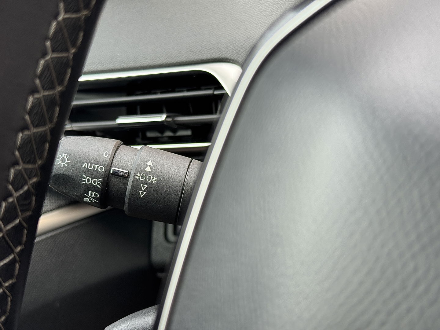 Peugeot 5008 1.2 PureTech Blue Lease Premium | Origineel Nederlands | Dealer Onderhouden | Lane Assist | Apple Carplay | Android Auto | Spraakbediening |