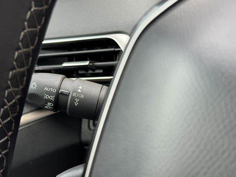 Peugeot 5008 1.2 PureTech Blue Lease Premium | Origineel Nederlands | Dealer Onderhouden | Lane Assist | Apple Carplay | Android Auto | Spraakbediening |