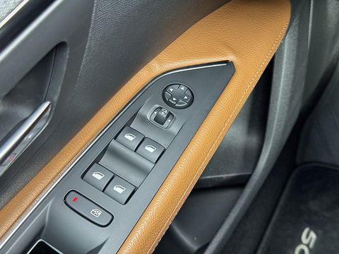 Peugeot 5008 1.2 PureTech Blue Lease Premium | Origineel Nederlands | Dealer Onderhouden | Lane Assist | Apple Carplay | Android Auto | Spraakbediening |