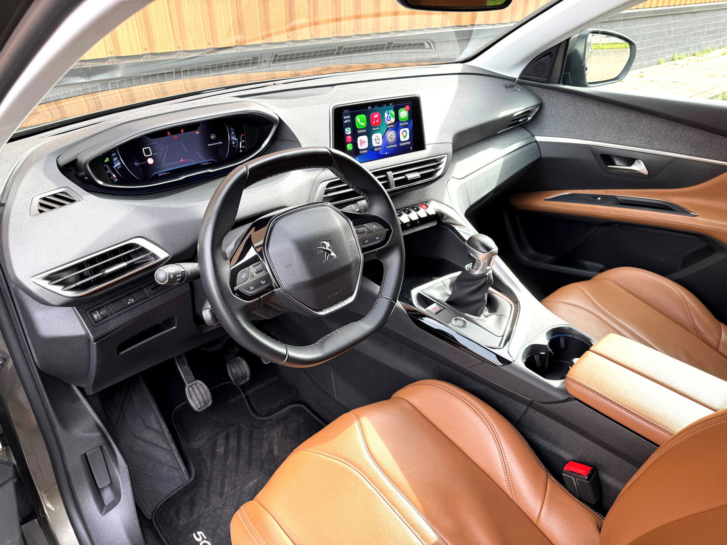 Peugeot 5008 1.2 PureTech Blue Lease Premium | Origineel Nederlands | Dealer Onderhouden | Lane Assist | Apple Carplay | Android Auto | Spraakbediening |