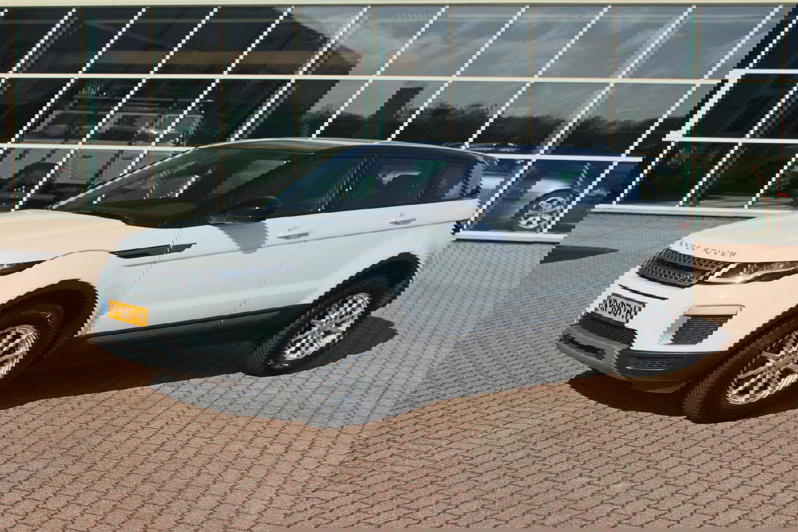 Land Rover Range Rover Evoque 2.0 TD4 Pure Business Pack