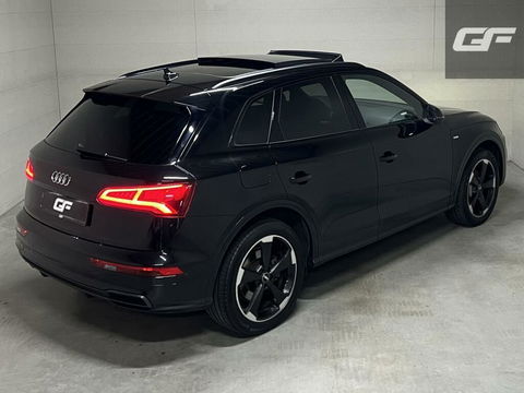 Audi Q5 50 TFSIe Quattro Black Edition S-Line Pano Sfeer Camera