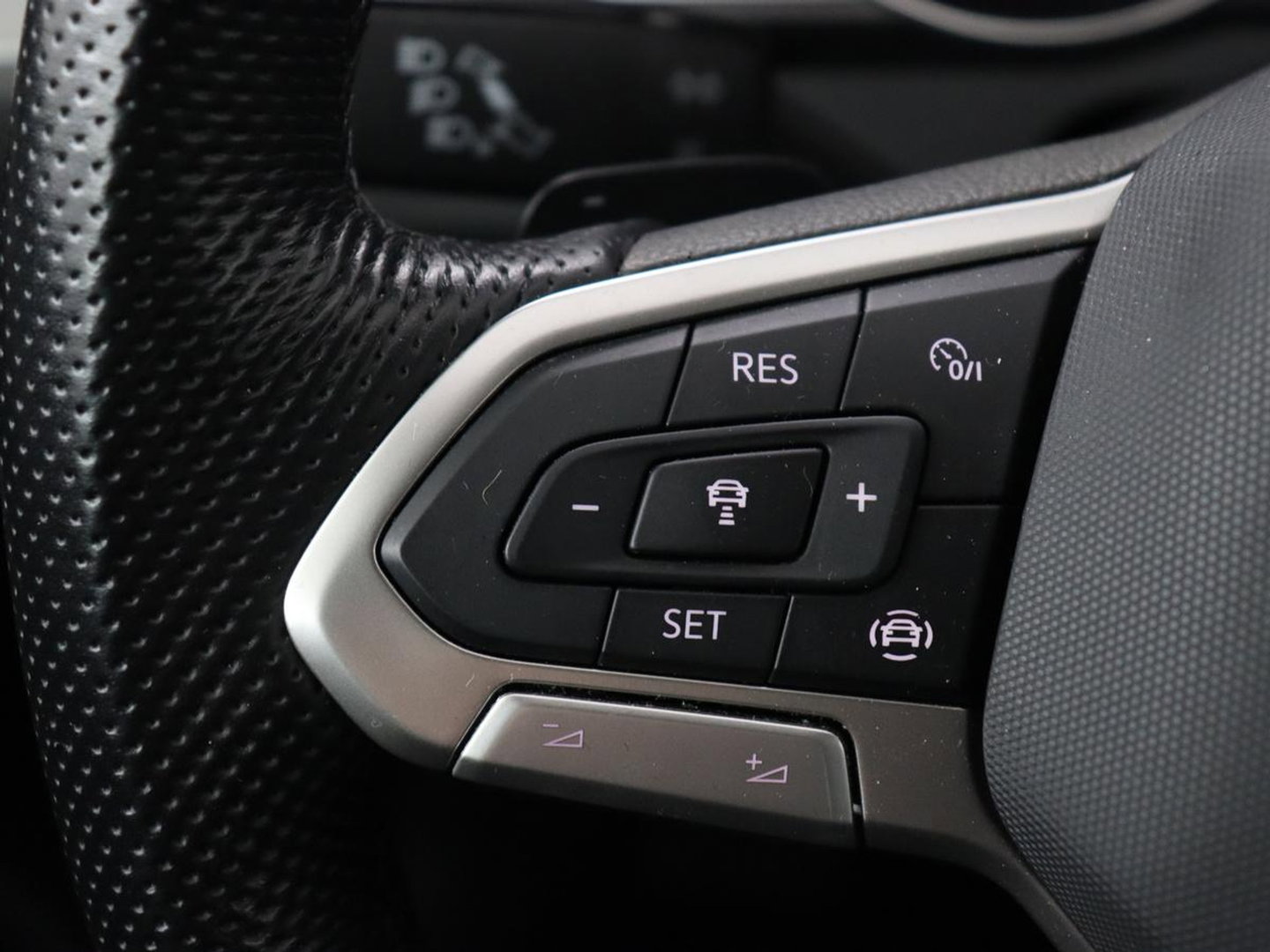 Volkswagen Passat 1.4 TSI PHEV GTE | Stoelverwarming | Adaptive cruise | Carplay | Navigatie | 18'' | Matrix LED | Parkeerhulp | Bluetooth | Plug In