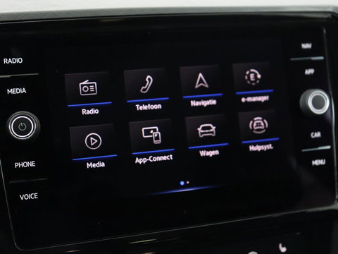 Volkswagen Passat 1.4 TSI PHEV GTE | Stoelverwarming | Adaptive cruise | Carplay | Navigatie | 18'' | Matrix LED | Parkeerhulp | Bluetooth | Plug In