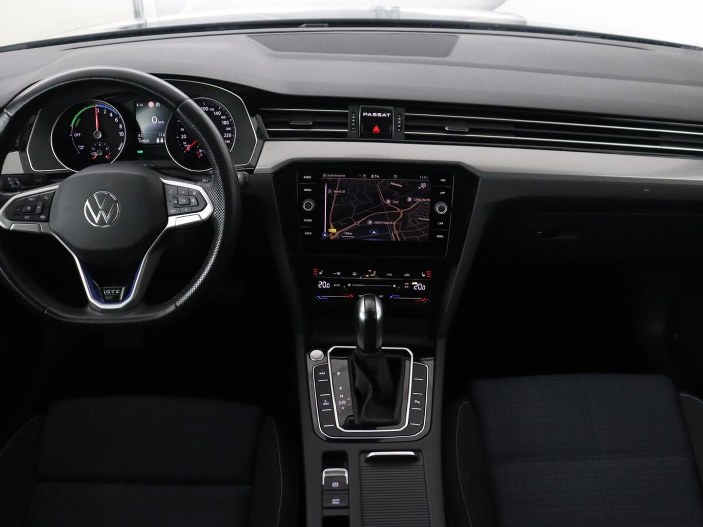 Volkswagen Passat 1.4 TSI PHEV GTE | Stoelverwarming | Adaptive cruise | Carplay | Navigatie | 18'' | Matrix LED | Parkeerhulp | Bluetooth | Plug In