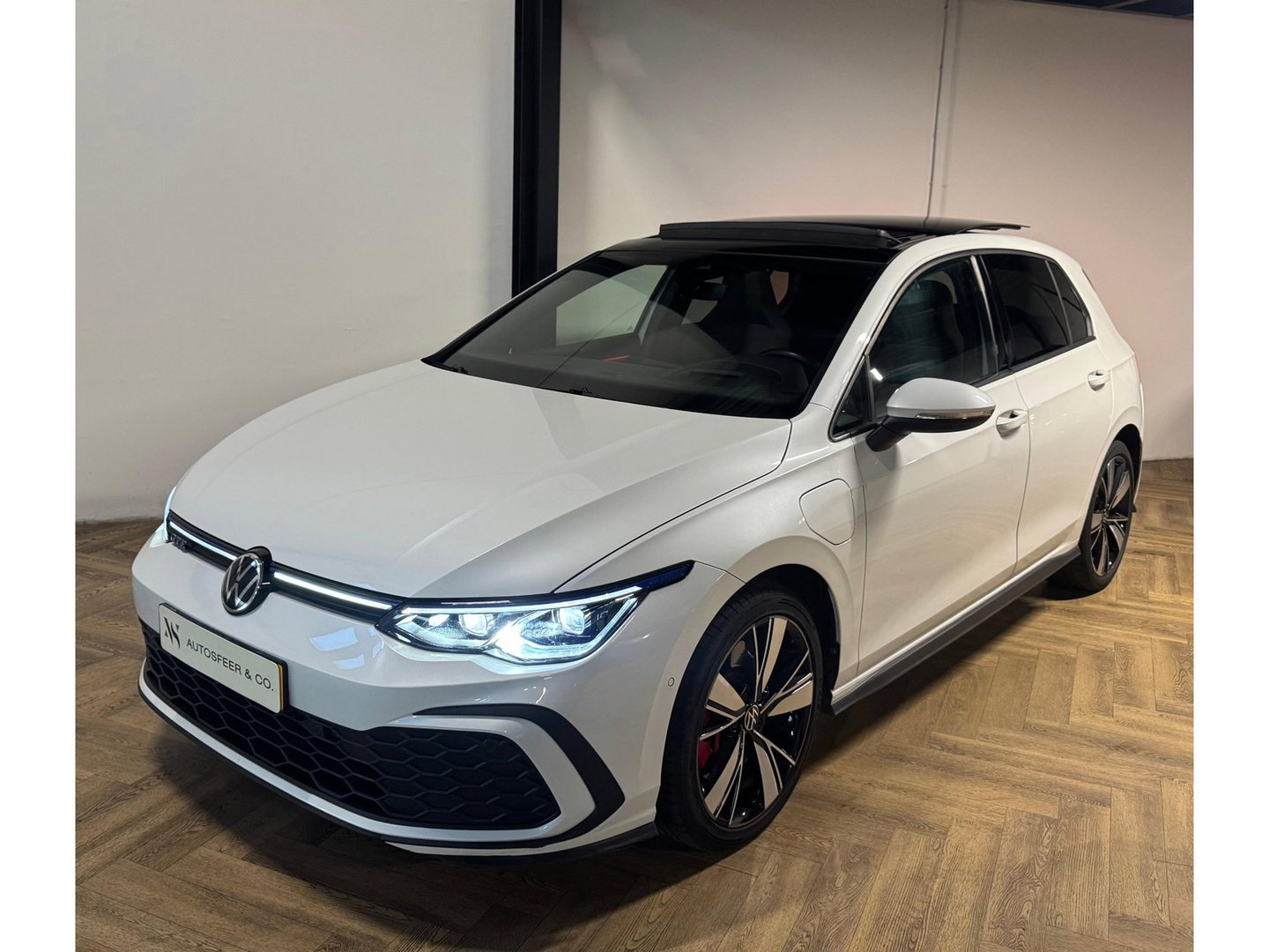 Volkswagen Golf 1.4 eHybrid GTE PANO KEYLESS CAM
