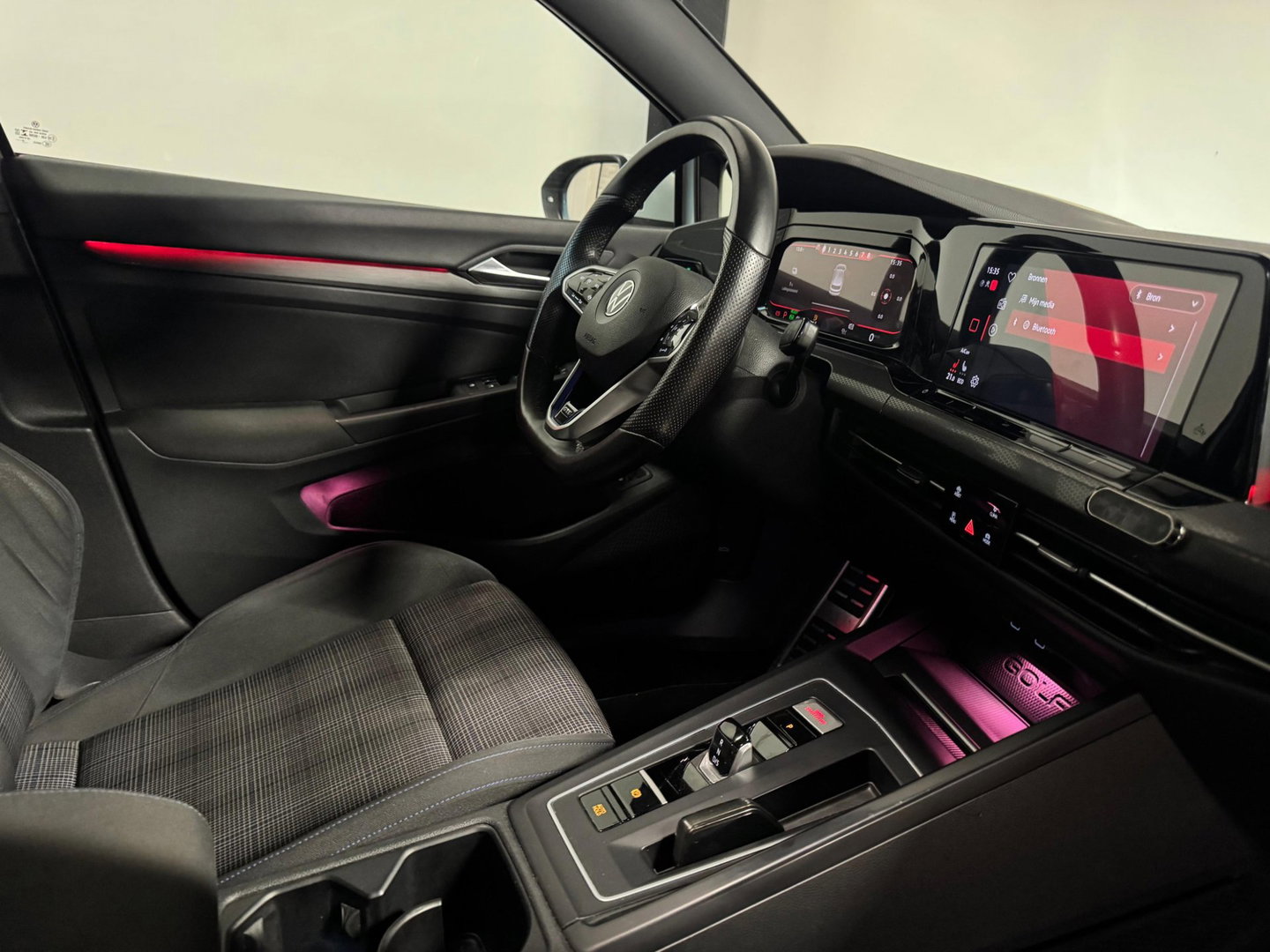 Volkswagen Golf 1.4 eHybrid GTE PANO KEYLESS CAM