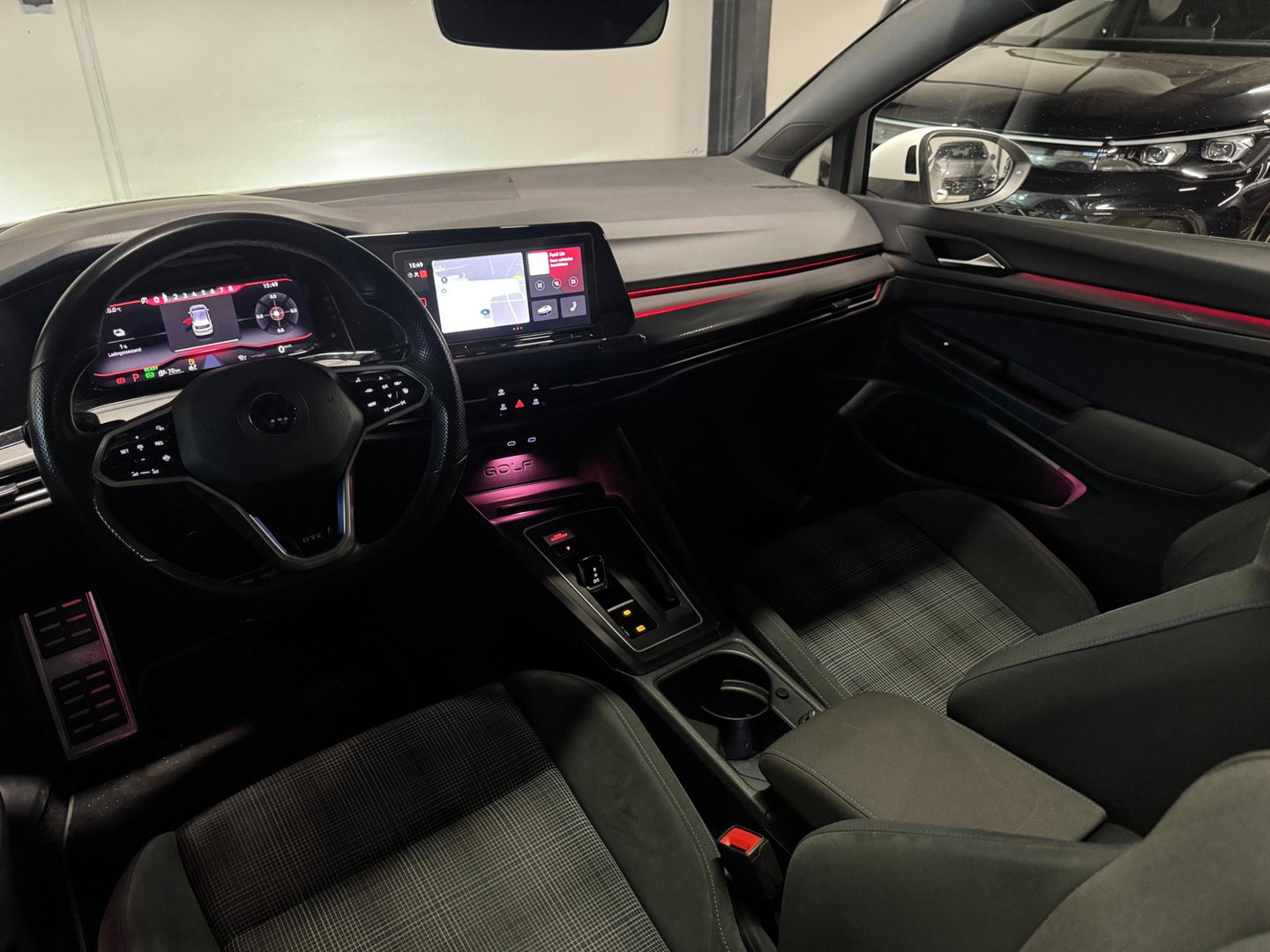 Volkswagen Golf 1.4 eHybrid GTE PANO KEYLESS CAM