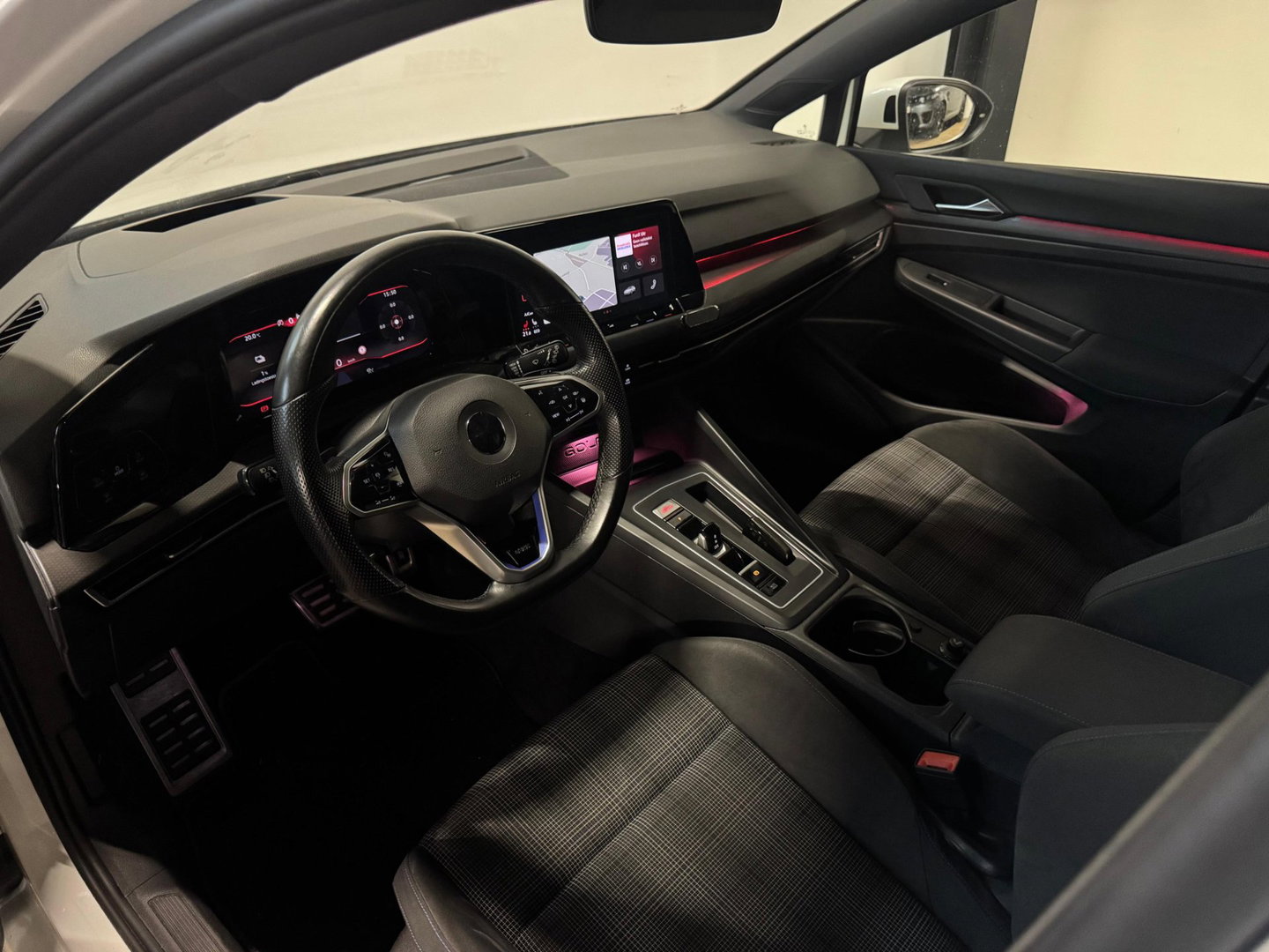 Volkswagen Golf 1.4 eHybrid GTE PANO KEYLESS CAM