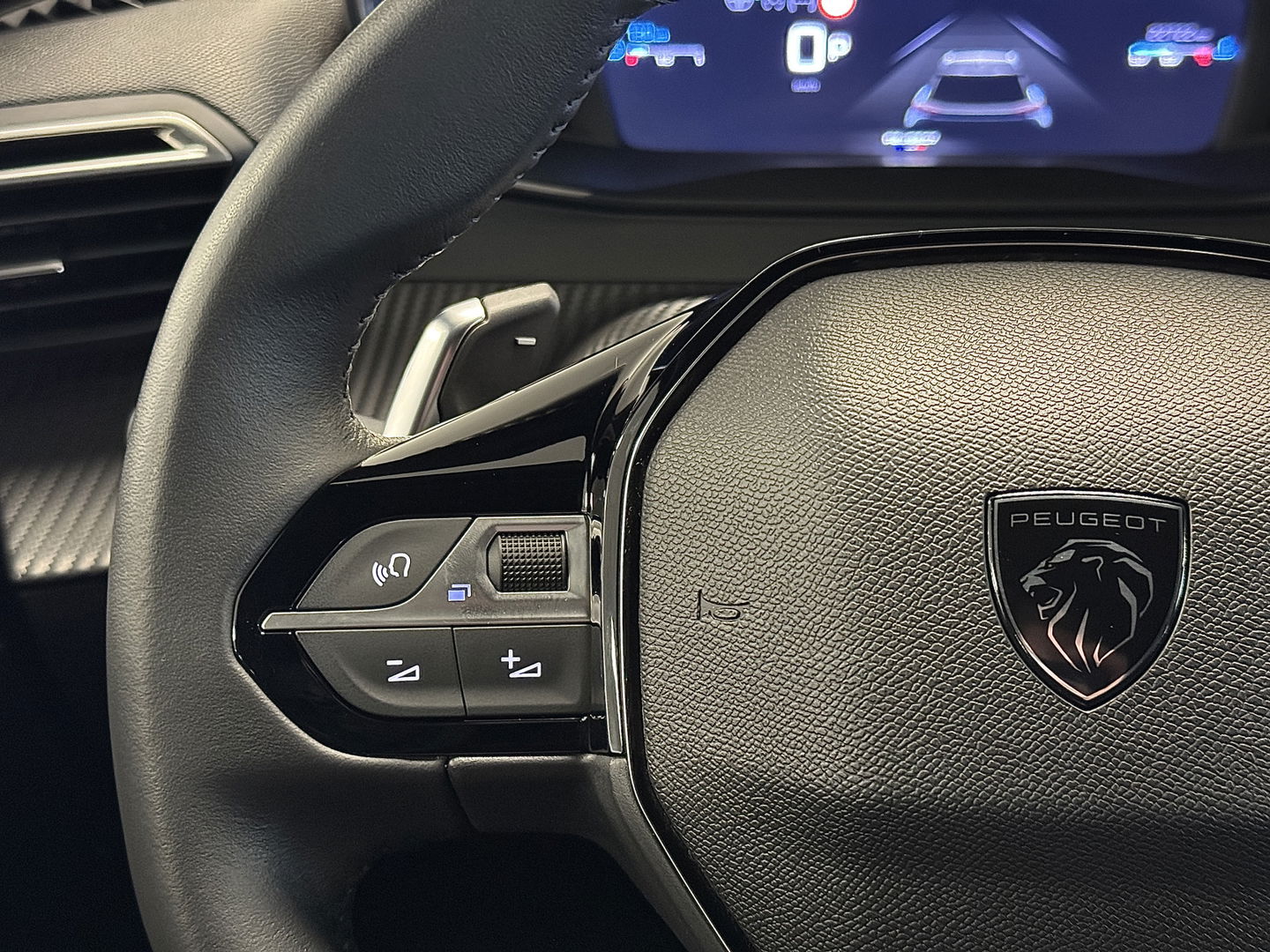 Peugeot 2008 1.2 PureTech 130 Allure | Automaat | 17'' lichtmetaal | Cruise control | Carplay | Android auto | LED | stoelverwarming |