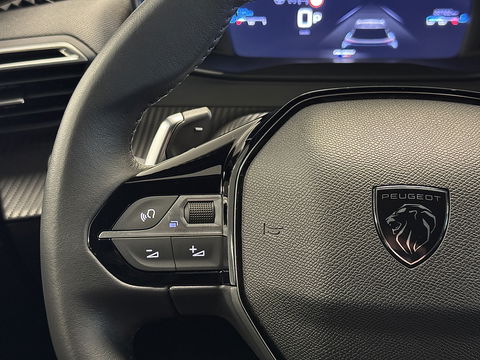 Peugeot 2008 1.2 PureTech 130 Allure | Automaat | 17'' lichtmetaal | Cruise control | Carplay | Android auto | LED | stoelverwarming |